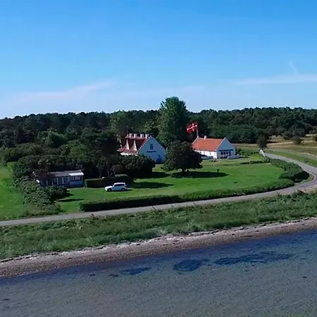 Djursland Lystrup Ferieboliger Holiday home *