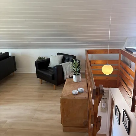 Djursland Lystrup Ferieboliger بيت للعطل