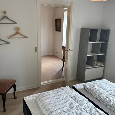 Djursland Lystrup Ferieboliger بيت للعطل *